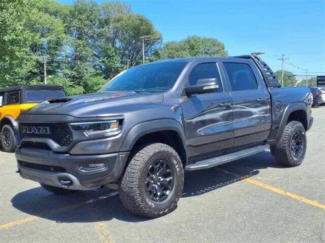 Ram 1500 2021 в Львове на Automoto.ua Серый Ram 1500, объемом двигателя 6.2 л и пробегом 13 тыс. км за 21000 $, фото 2 на Automoto.ua