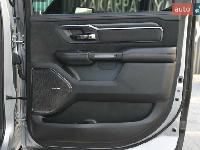 Серый Ram 1500, объемом двигателя 6.17 л и пробегом 26 тыс. км за 125000 $, фото 43 на Automoto.ua