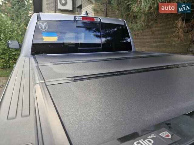 Серый Ram 1500, объемом двигателя 5.65 л и пробегом 19 тыс. км за 45000 $, фото 19 на Automoto.ua