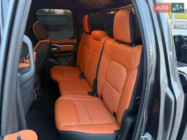 Ram 1500 2022 у Запоріжжя на Automoto.ua Сірий Ram 1500, об'ємом двигуна 5.65 л та пробігом 68 тис. км за 45000 $, фото 11 на Automoto.ua