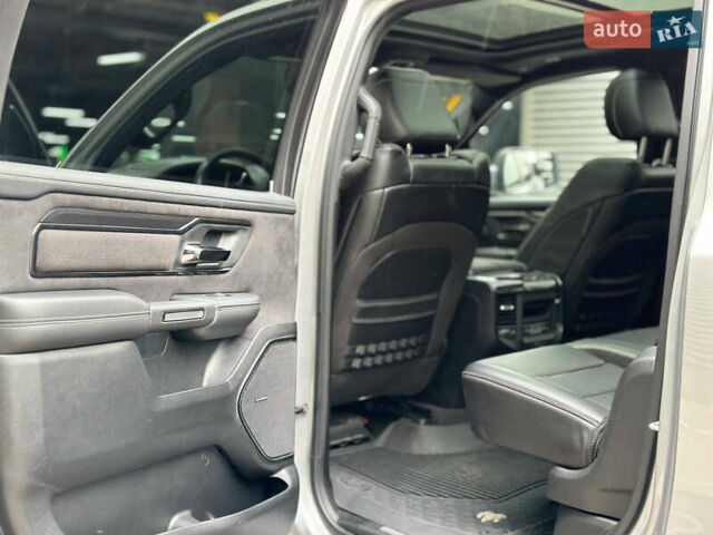 Сірий Ram 1500, об'ємом двигуна 0 л та пробігом 12 тис. км за 115000 $, фото 17 на Automoto.ua
