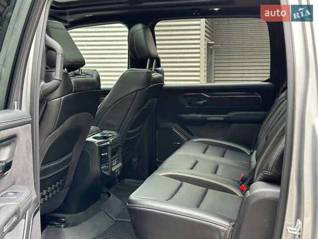 Сірий Ram 1500, об'ємом двигуна 0 л та пробігом 12 тис. км за 115000 $, фото 18 на Automoto.ua