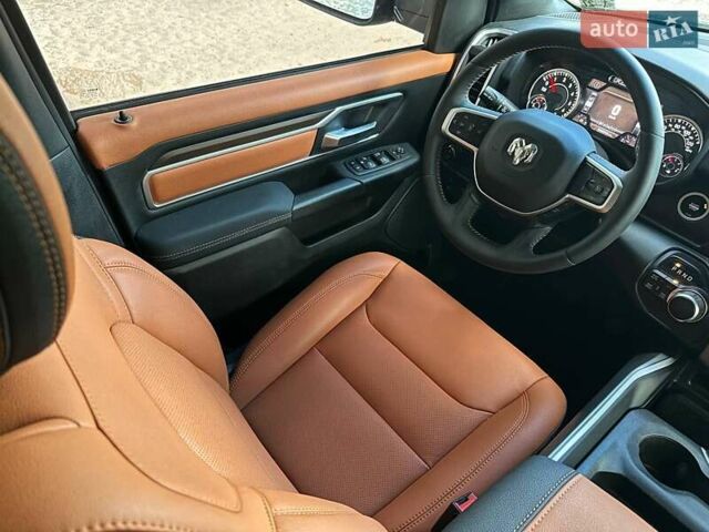 Ram 1500 2022 у Запоріжжя на Automoto.ua Сірий Ram 1500, об'ємом двигуна 5.65 л та пробігом 68 тис. км за 45000 $, фото 17 на Automoto.ua