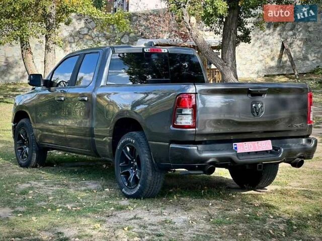 Ram 1500 2022 у Запоріжжя на Automoto.ua Сірий Ram 1500, об'ємом двигуна 5.65 л та пробігом 68 тис. км за 45000 $, фото 3 на Automoto.ua