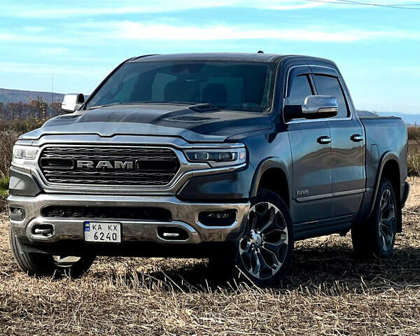 Серый Ram 1500, объемом двигателя 5.65 л и пробегом 74 тыс. км за 65000 $, фото 7 на Automoto.ua