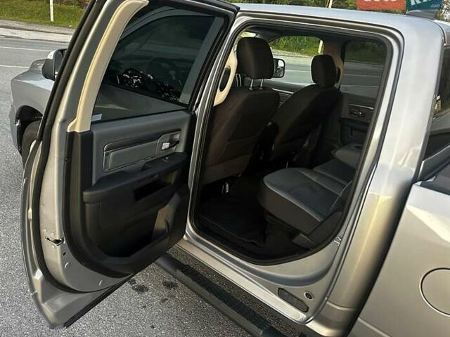 Сірий Ram 1500, об'ємом двигуна 0 л та пробігом 57 тис. км за 28500 $, фото 11 на Automoto.ua