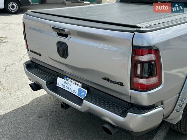 Серый Ram 1500, объемом двигателя 5.65 л и пробегом 21 тыс. км за 46990 $, фото 16 на Automoto.ua
