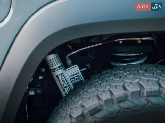 Синий Ram 1500, объемом двигателя 6.17 л и пробегом 41 тыс. км за 142000 $, фото 9 на Automoto.ua