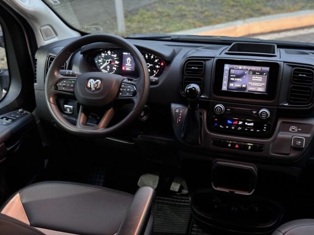 Білий Ram 3500, об'ємом двигуна 3.6 л та пробігом 15 тис. км за 26350 $, фото 15 на Automoto.ua