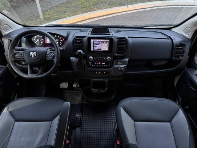 Білий Ram 3500, об'ємом двигуна 3.6 л та пробігом 15 тис. км за 26350 $, фото 14 на Automoto.ua