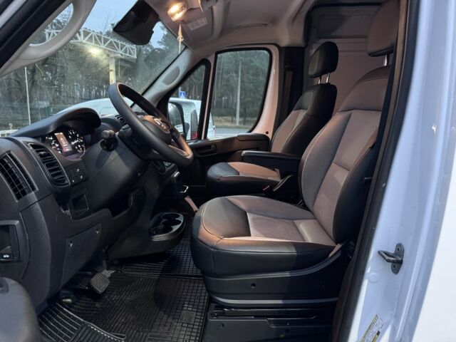 Білий Ram 3500, об'ємом двигуна 3.6 л та пробігом 15 тис. км за 26350 $, фото 20 на Automoto.ua