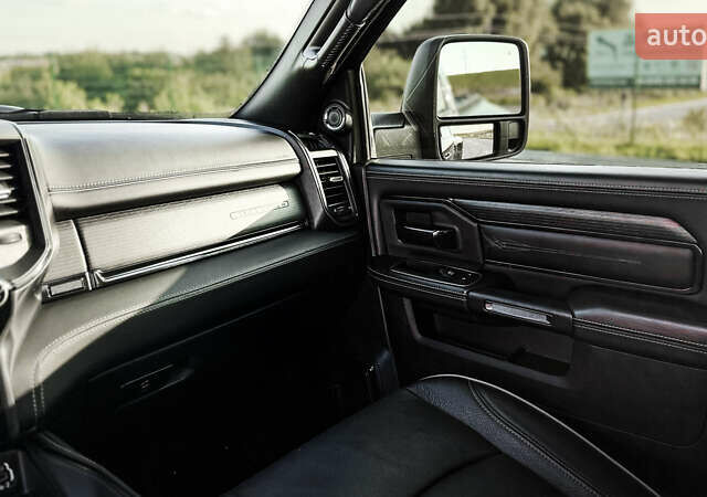 Чорний Ram 3500, об'ємом двигуна 6.7 л та пробігом 36 тис. км за 115000 $, фото 54 на Automoto.ua