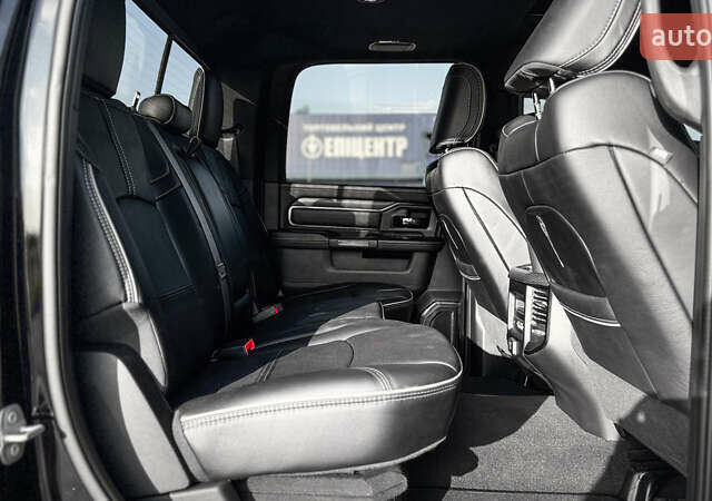 Чорний Ram 3500, об'ємом двигуна 6.7 л та пробігом 36 тис. км за 115000 $, фото 57 на Automoto.ua