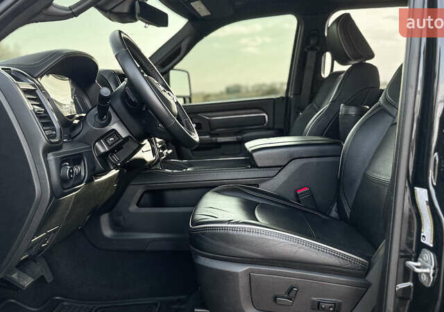 Чорний Ram 3500, об'ємом двигуна 6.7 л та пробігом 36 тис. км за 115000 $, фото 46 на Automoto.ua