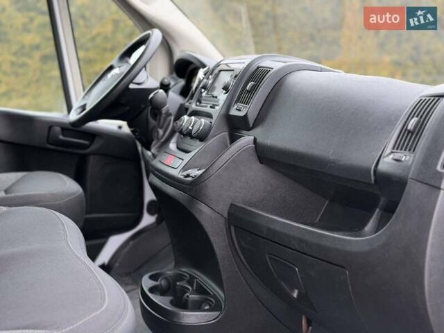 Белый Ram Promaster, объемом двигателя 3.6 л и пробегом 80 тыс. км за 32500 $, фото 20 на Automoto.ua