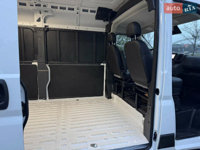 Білий Ram Promaster, об'ємом двигуна 3.6 л та пробігом 15 тис. км за 26350 $, фото 14 на Automoto.ua