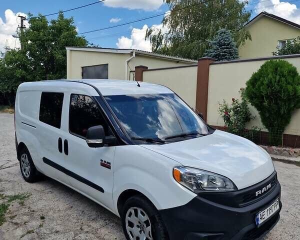 Белый Ram Promaster, объемом двигателя 2.36 л и пробегом 192 тыс. км за 10300 $, фото 5 на Automoto.ua