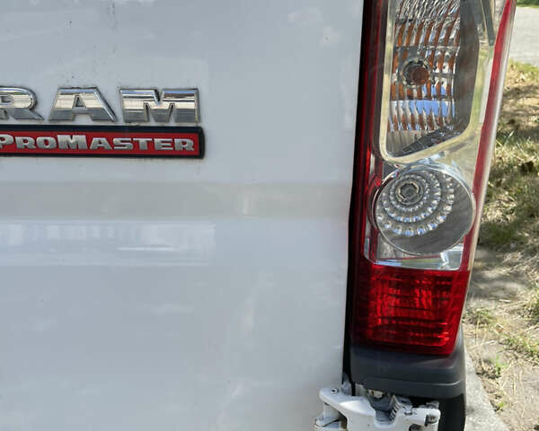 Білий Ram Promaster, об'ємом двигуна 3.6 л та пробігом 54 тис. км за 19300 $, фото 17 на Automoto.ua