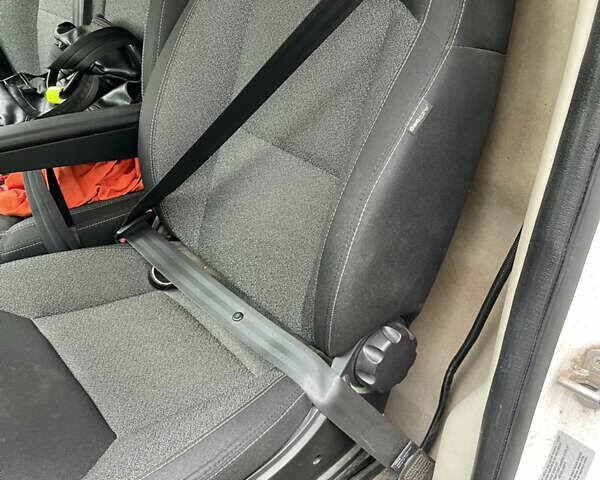 Білий Ram Promaster, об'ємом двигуна 3.6 л та пробігом 54 тис. км за 19300 $, фото 12 на Automoto.ua
