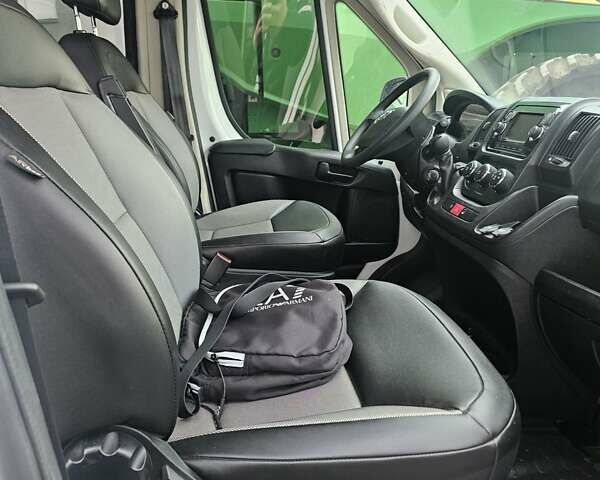 Белый Ram Promaster, объемом двигателя 3.7 л и пробегом 28 тыс. км за 27000 $, фото 8 на Automoto.ua