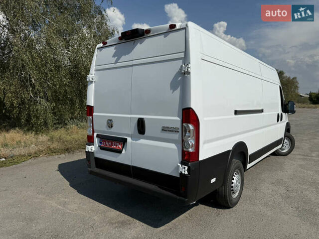 Белый Ram Promaster, объемом двигателя 0 л и пробегом 15 тыс. км за 24500 $, фото 4 на Automoto.ua