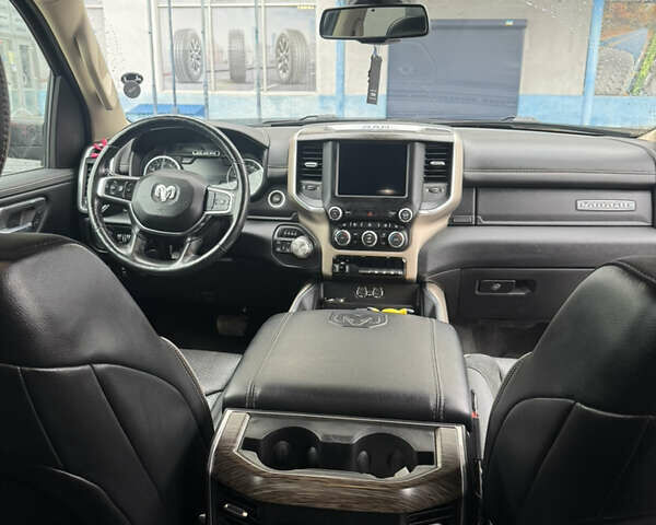 Красный Ram Promaster, объемом двигателя 5.65 л и пробегом 132 тыс. км за 55000 $, фото 9 на Automoto.ua