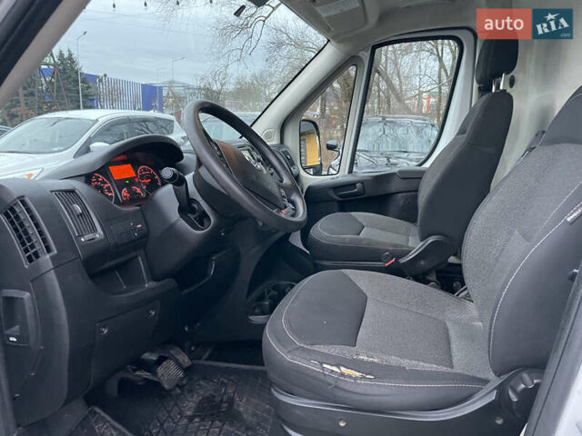 Белый Ram Promaster City, объемом двигателя 3.6 л и пробегом 168 тыс. км за 14500 $, фото 4 на Automoto.ua