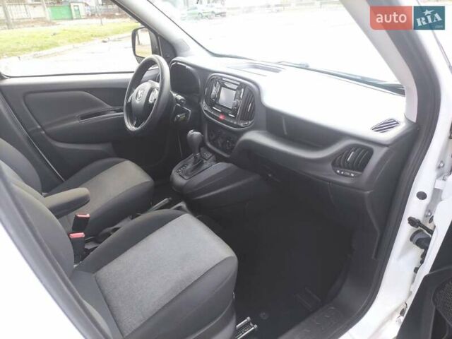 Белый Ram Promaster City, объемом двигателя 2.4 л и пробегом 34 тыс. км за 15200 $, фото 8 на Automoto.ua