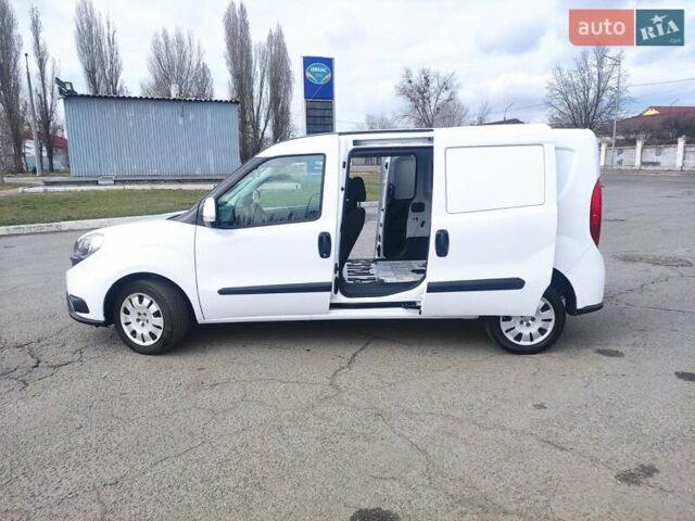 Белый Ram Promaster City, объемом двигателя 2.4 л и пробегом 34 тыс. км за 15200 $, фото 3 на Automoto.ua
