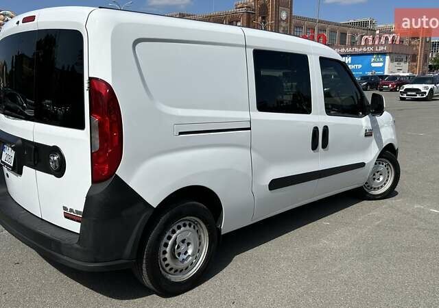 Білий Ram Promaster City, об'ємом двигуна 2.36 л та пробігом 144 тис. км за 13500 $, фото 11 на Automoto.ua