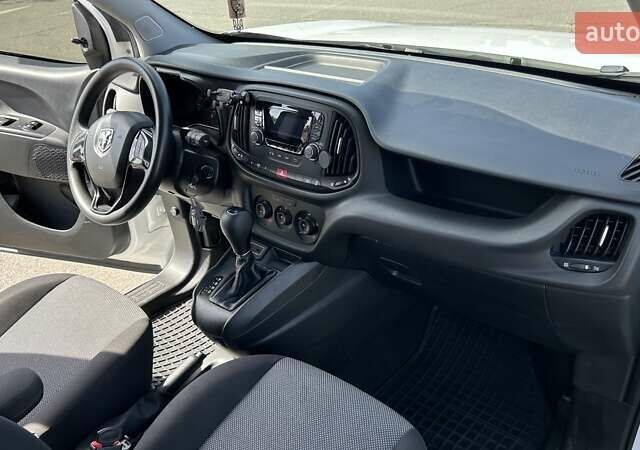 Білий Ram Promaster City, об'ємом двигуна 2.36 л та пробігом 144 тис. км за 13500 $, фото 1 на Automoto.ua
