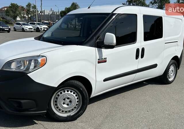 Білий Ram Promaster City, об'ємом двигуна 2.36 л та пробігом 144 тис. км за 13500 $, фото 12 на Automoto.ua