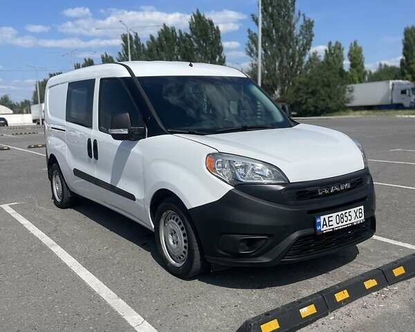 Білий Ram Promaster City, об'ємом двигуна 2.4 л та пробігом 92 тис. км за 11000 $, фото 2 на Automoto.ua