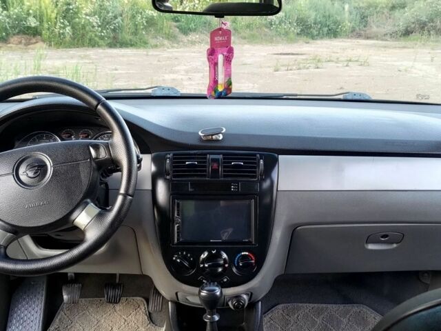 Чорний Равон Gentra, об'ємом двигуна 1.49 л та пробігом 236 тис. км за 4000 $, фото 18 на Automoto.ua