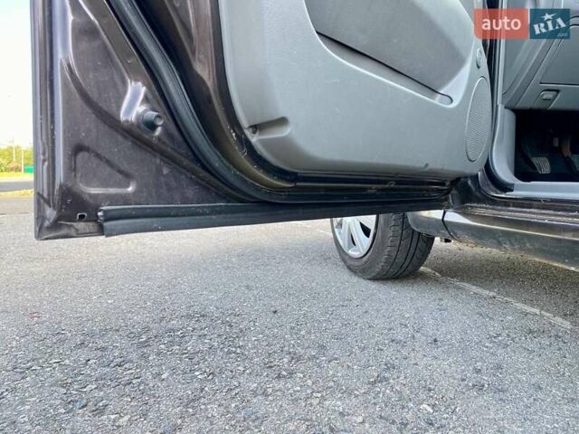 Коричневый Равон Gentra, объемом двигателя 1.49 л и пробегом 190 тыс. км за 4200 $, фото 16 на Automoto.ua