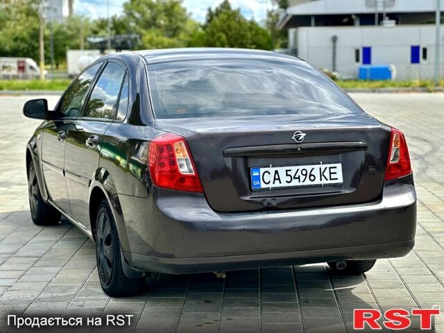 Коричневый Равон Gentra, объемом двигателя 1.5 л и пробегом 145 тыс. км за 4000 $, фото 2 на Automoto.ua