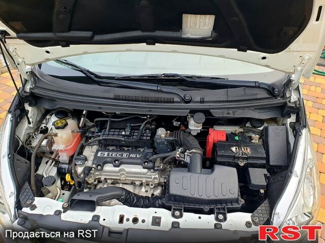 Білий Равон Р2, об'ємом двигуна 1.2 л та пробігом 105 тис. км за 6799 $, фото 12 на Automoto.ua