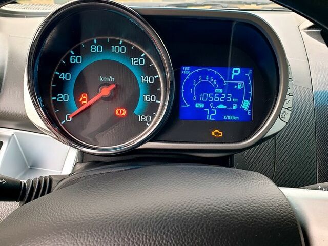 Білий Равон Р2, об'ємом двигуна 1.2 л та пробігом 105 тис. км за 6799 $, фото 8 на Automoto.ua