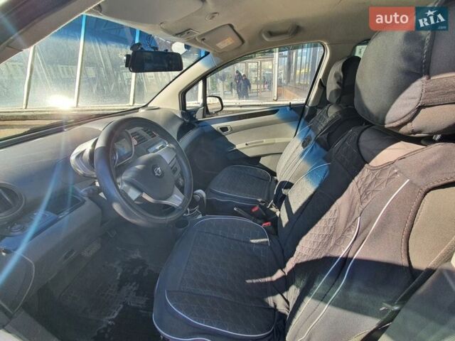 Белый Равон Р2, объемом двигателя 1.25 л и пробегом 105 тыс. км за 5300 $, фото 8 на Automoto.ua