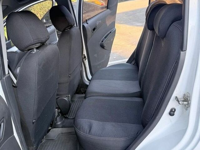Білий Равон Р2, об'ємом двигуна 1.2 л та пробігом 151 тис. км за 5500 $, фото 8 на Automoto.ua