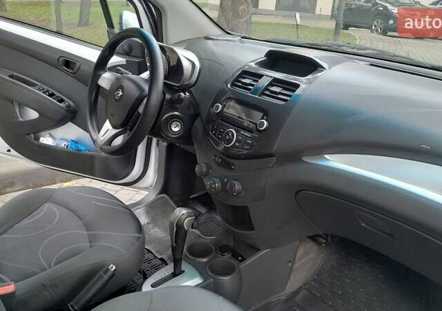 Білий Равон Р2, об'ємом двигуна 1.25 л та пробігом 107 тис. км за 6800 $, фото 3 на Automoto.ua