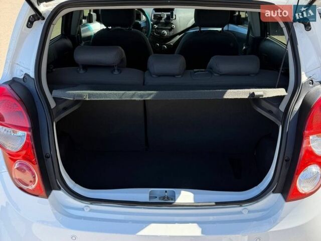 Білий Равон Р2, об'ємом двигуна 1.25 л та пробігом 70 тис. км за 6500 $, фото 9 на Automoto.ua