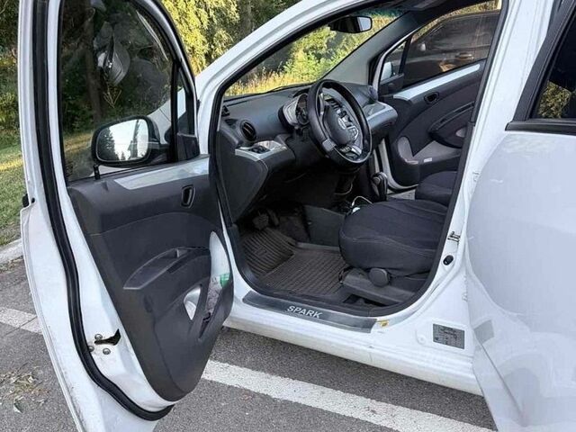 Білий Равон Р2, об'ємом двигуна 1.2 л та пробігом 151 тис. км за 5500 $, фото 10 на Automoto.ua
