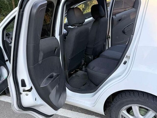 Білий Равон Р2, об'ємом двигуна 1.2 л та пробігом 151 тис. км за 5500 $, фото 5 на Automoto.ua