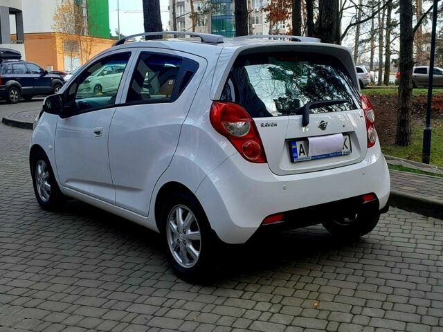 Білий Равон Р2, об'ємом двигуна 1.25 л та пробігом 100 тис. км за 6800 $, фото 4 на Automoto.ua