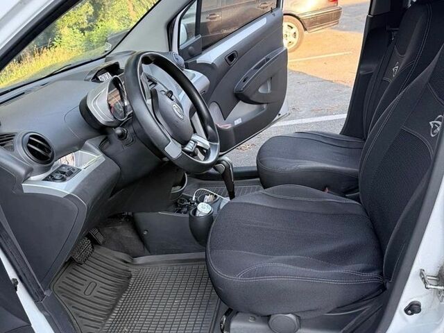 Білий Равон Р2, об'ємом двигуна 1.2 л та пробігом 151 тис. км за 5500 $, фото 6 на Automoto.ua