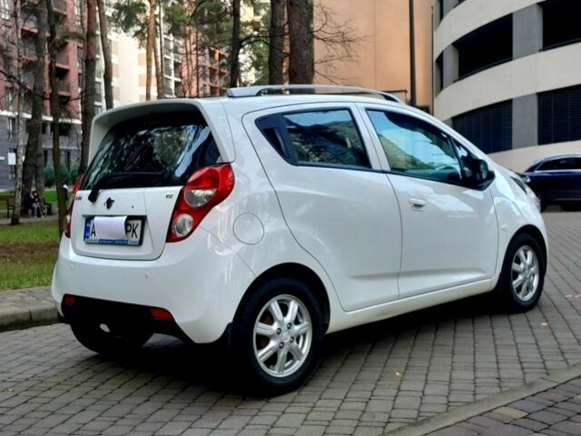 Білий Равон Р2, об'ємом двигуна 1.25 л та пробігом 100 тис. км за 6800 $, фото 2 на Automoto.ua