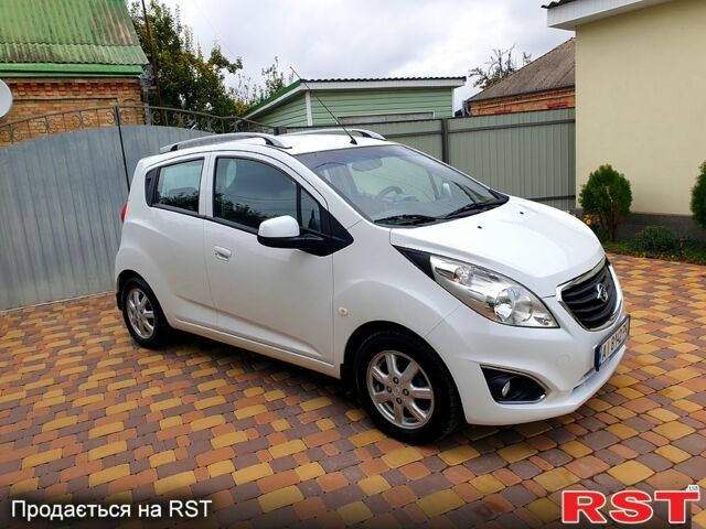 Білий Равон Р2, об'ємом двигуна 1.2 л та пробігом 105 тис. км за 6799 $, фото 1 на Automoto.ua