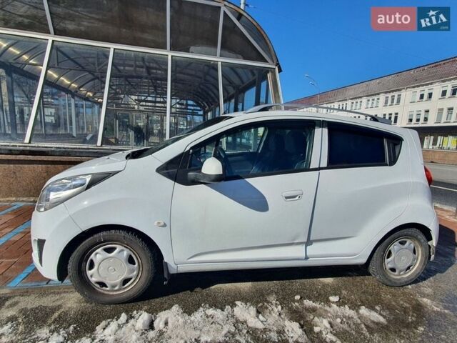 Белый Равон Р2, объемом двигателя 1.25 л и пробегом 105 тыс. км за 5300 $, фото 4 на Automoto.ua