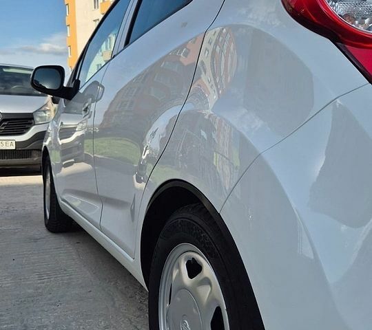 Білий Равон Р2, об'ємом двигуна 1.25 л та пробігом 55 тис. км за 7300 $, фото 6 на Automoto.ua